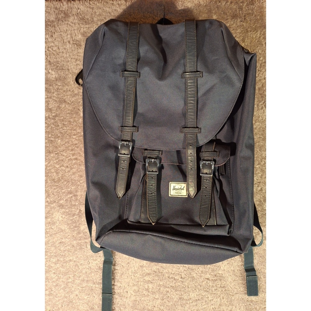 Herschel Supply Co Backpack Navy Blue & Red Stripe Classic Style Leather Straps